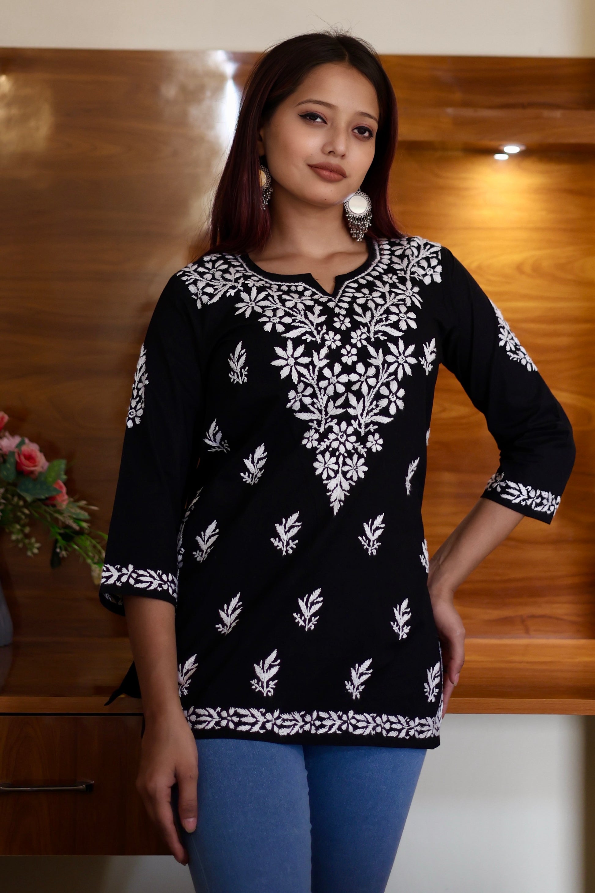 chikankari kurti, lucknowi kurti, lucknowi chikankari kurti, cotton chikankari kurti, women’s chikankari kurti, XXS, XS, S, M, L, XL, XXL
